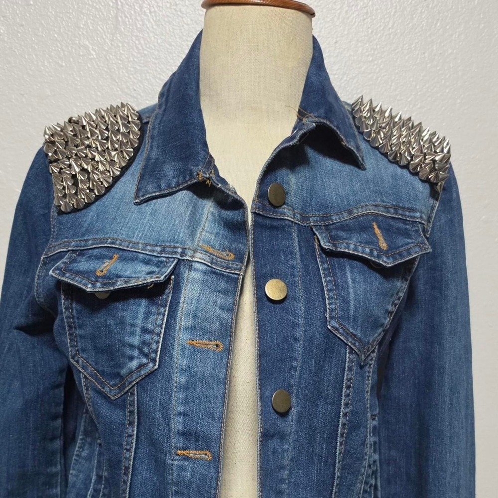 Forever 21 Blue Denim Jacket Silver Studded Shoulder Edgy Punk Trucker Coat
